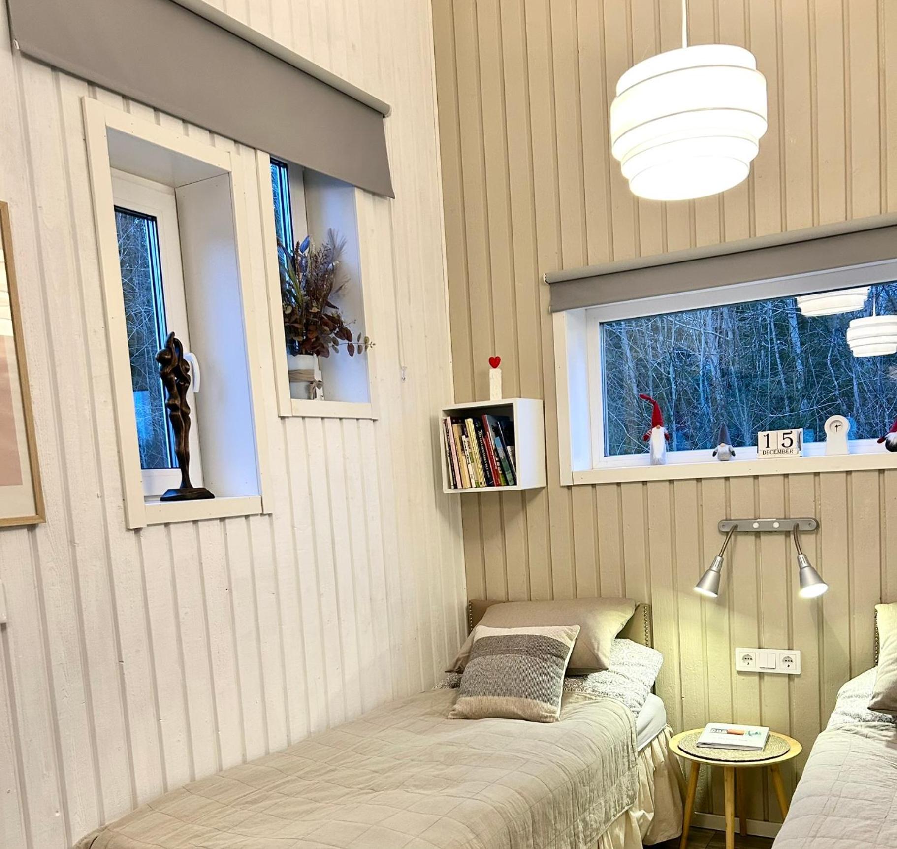 Lilla Huset Bed & Breakfast - Countryside Guesthouse, Free Parking Örebro Kültér fotó